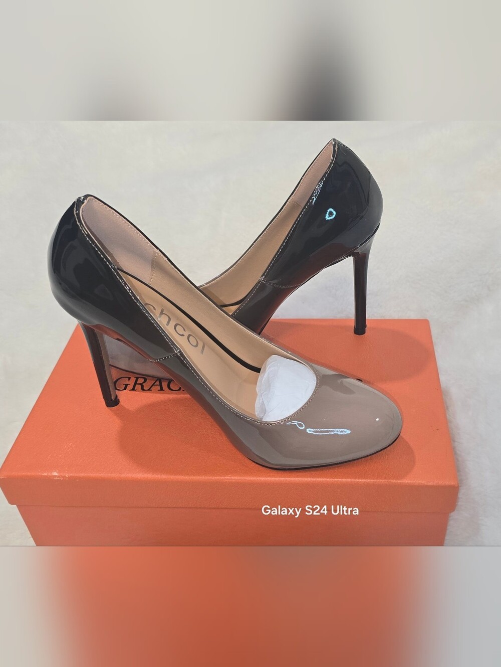Aachcol Taupe Grey to Black Gradient Stiletto Heel Pumps - Size 7